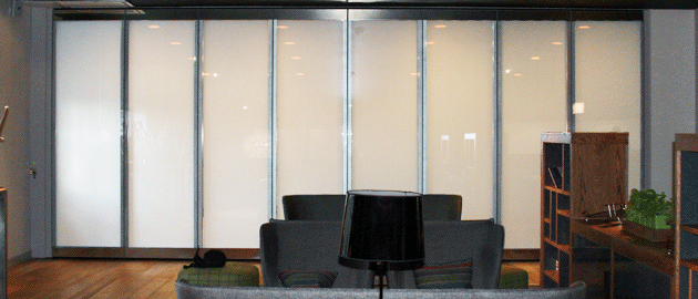 Switchable smart glass bifold animation