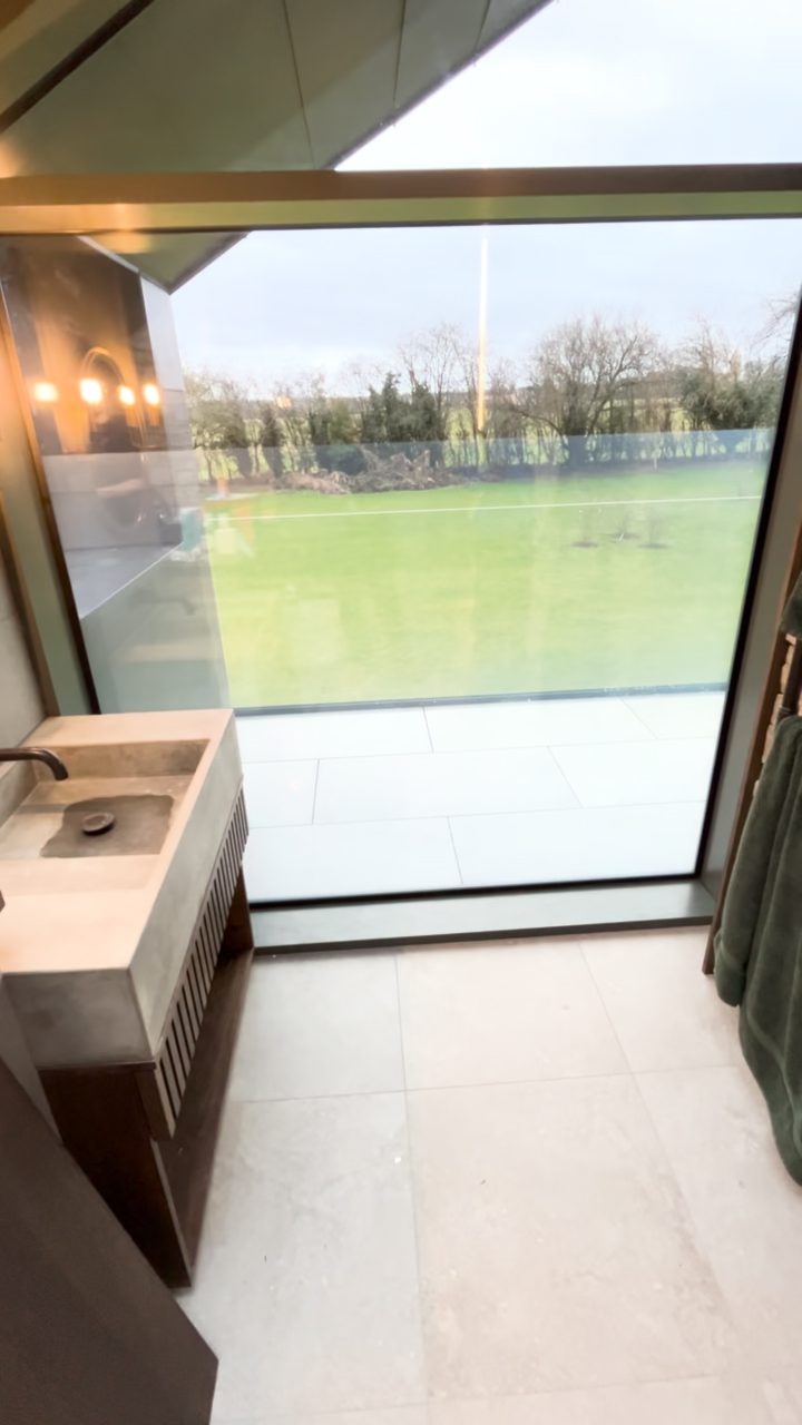 Glasswalled Bathroom Switchable Privacy Intelligent Glass