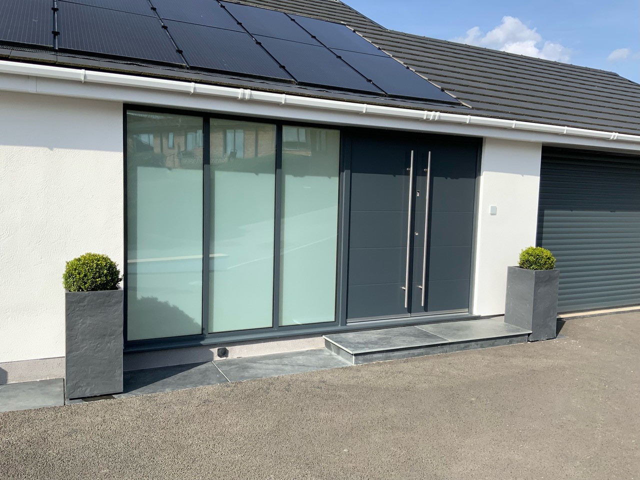 Switchable Entrance in Modern Wales Home